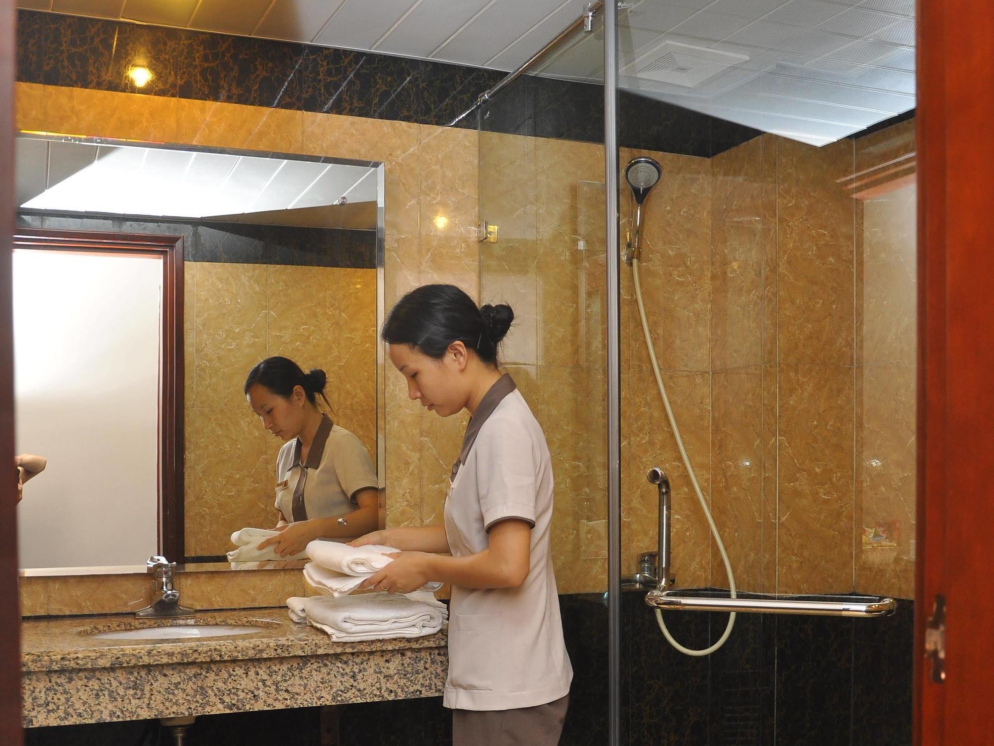 Monte Carlo Hotel Hai Phong Exterior photo